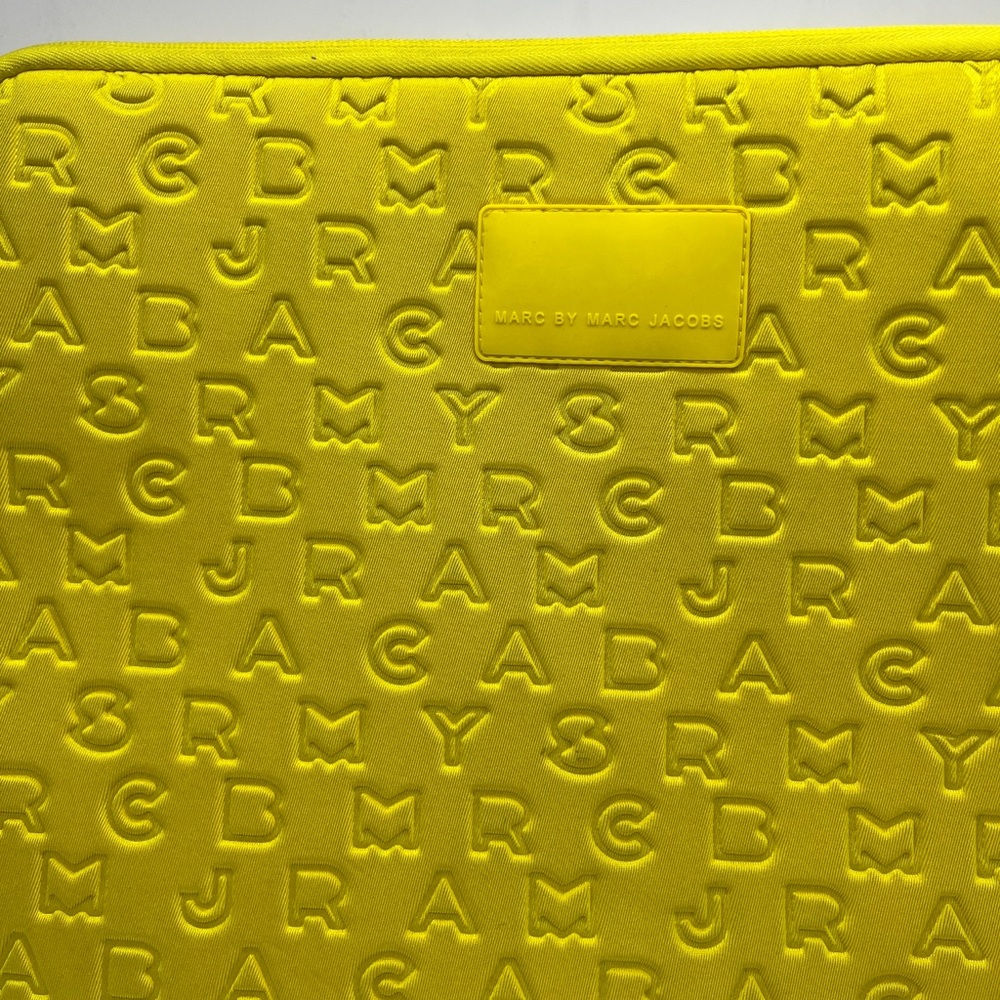 MARC  BY  MARC JACOBS Neon Tablet Case 14"